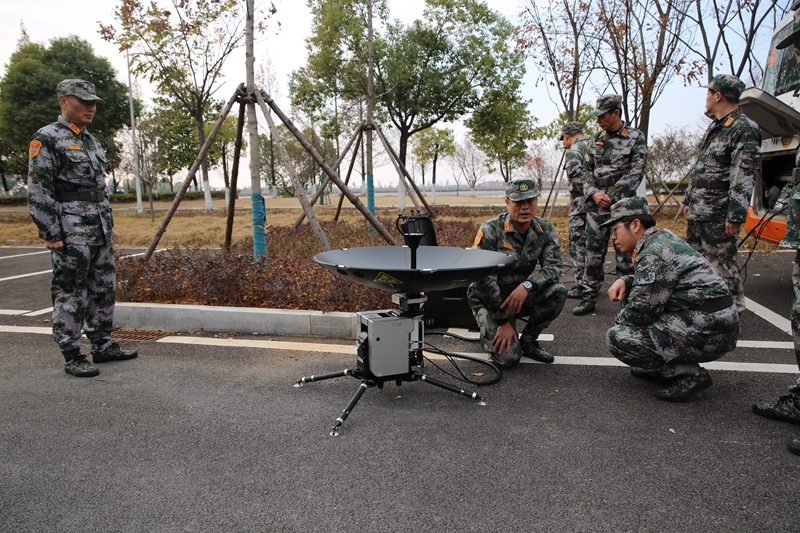 勇闯深蓝的“海上猛虎”br——记海军红河舰